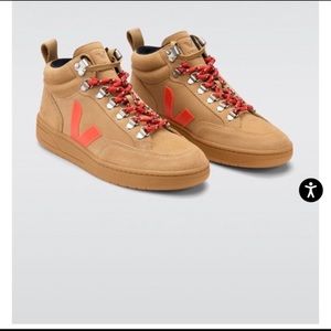 Veja Roraima Suede Desert orange gum sole - NIB